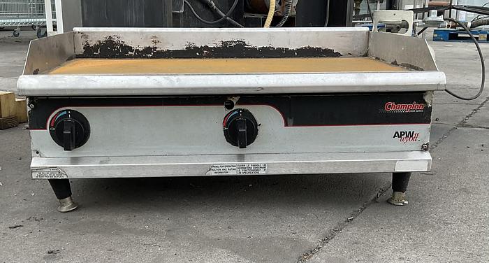 Used APW WYOTT 36" COMMERCIAL COUNTERTOP GRIDDLE !