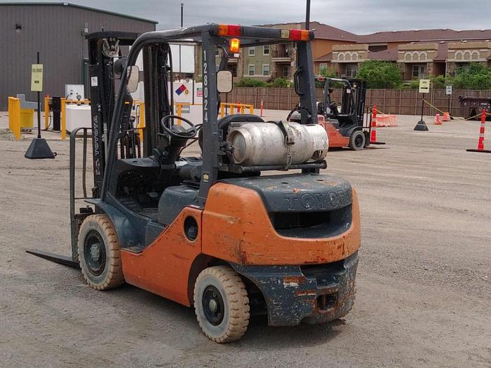 Used Forklift-14' 4,000# 2Wd Straight Mast*
