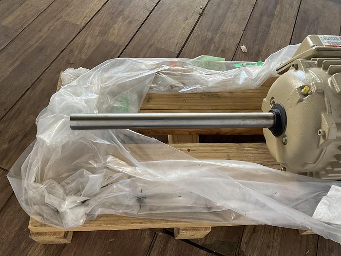 Used 20" LONG-SHAFT GE AC MOTOR; 7.5 HP; 3 PH; 3630 RPM; 5KS213CAA139