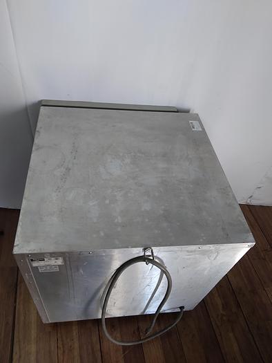 Used FLAVOR HOLD HALF HEIGHT HEAT INSULATED CABINET HOT BOX !