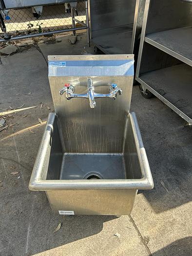 Used ONE COMPARTMENT SINK