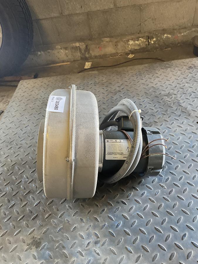 Used AMERICAN FAN CO. SC-800 INDUSTRIAL CENTRIFUGAL BLOWER WITH MARATHON MOTOR – 1/2 HP, 208–230/460V, 3-PHASE