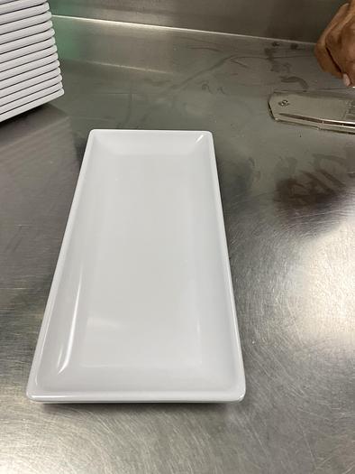 Used PLATES AND SMALL WARES !