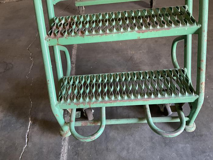 Used GREEN LADDER MODEL 26H5-24SDSG