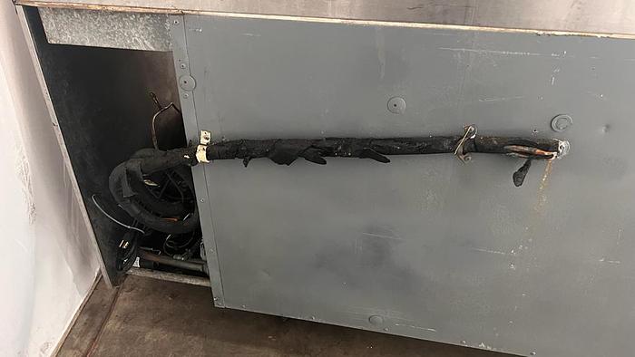 Used REFRIGERATED SANDWICH PREP TABLE (NEEDS SPECS FRO THE TAG)./