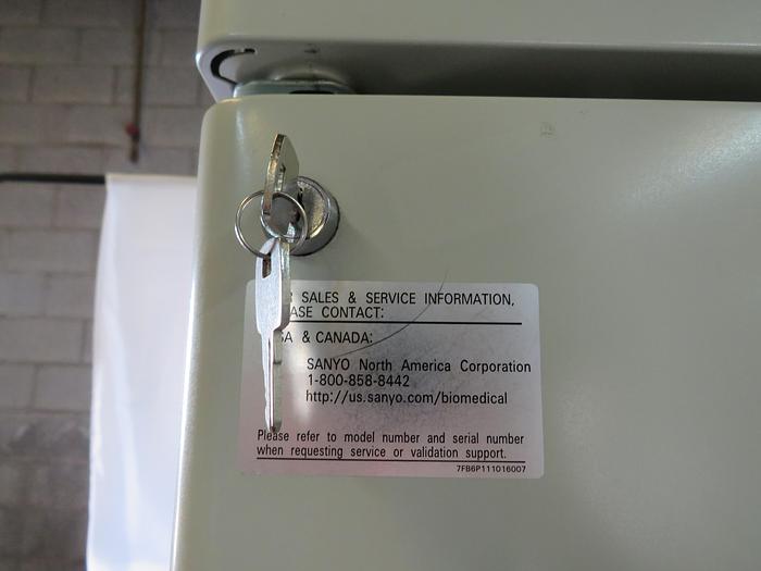 Used SANYO LABCOOL PHARMACEUTICAL REFRIGERATOR MPR-721.*