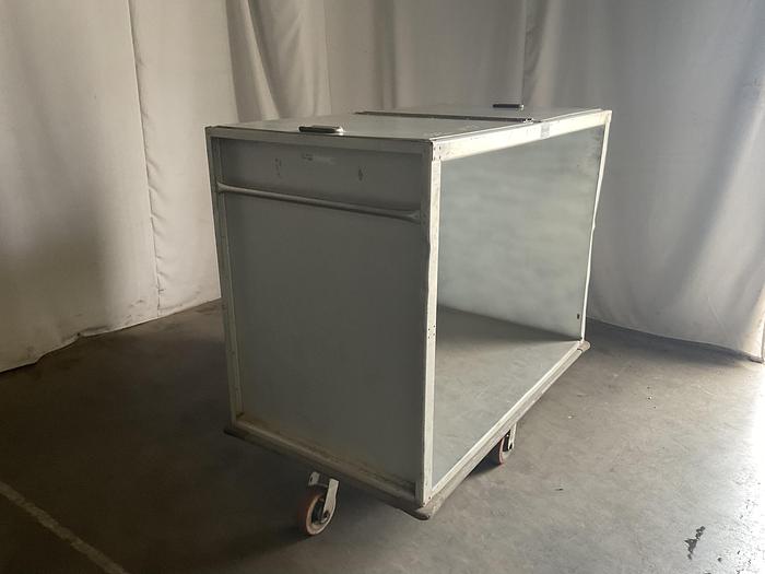 Used METRO STORAGE CART MODEL T68A