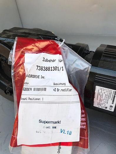 GEARMOTOR  SEW-EURODRIVE KHF37 CM71S/BR/HR/TF/RH1L/SB60 !