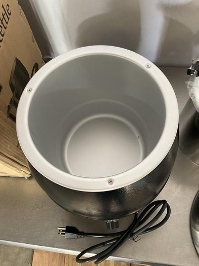 Used 11 QT DELUXE SOUP KETTLE WARMER !