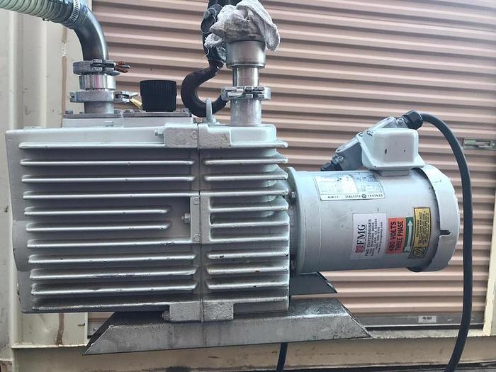 Used VACUUM PUMP GE 1.5 HP.