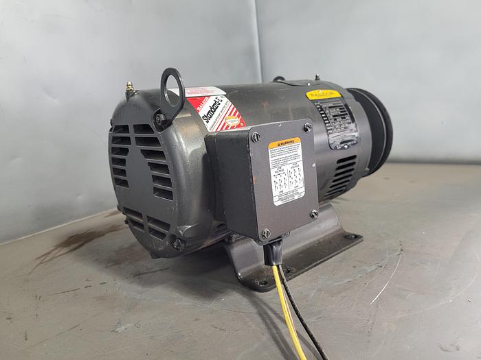 Used BALDOR MOTOR; HP 6 - 7 1/2; PH 3; RPM 1450-1760;36K977T255H2./