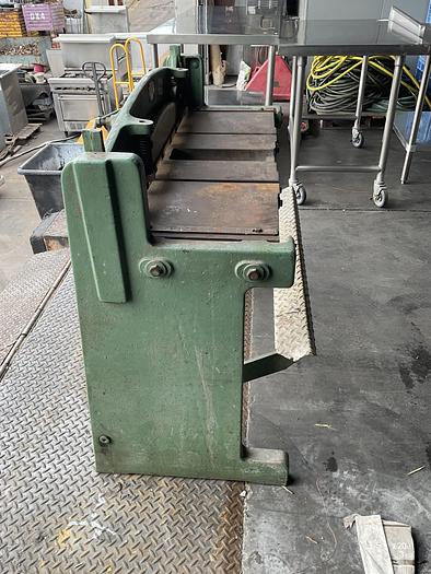 Used PECK, STOW & WILCOX SHEET METAL SHEAR, 137-L !