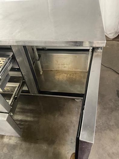 Used TRUE REFRIGERATED SANDWICH/SALAD PREP TABLE WITH ONE DOOR AND TWO DRAWERS; TUC-48D-2./