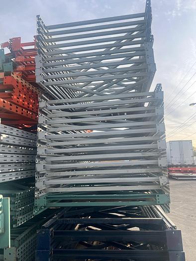 Used 12FT BY 48IN TEARDROP STYLE UPRIGHTS