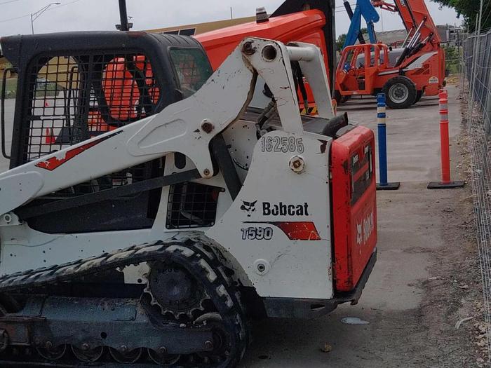 Used Loader-Track Skid 1900-2300Lb Rops