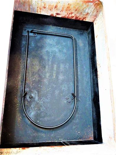 Used ELECTRIC FOUR COMPARTMENT HOT FOOD TABLE !