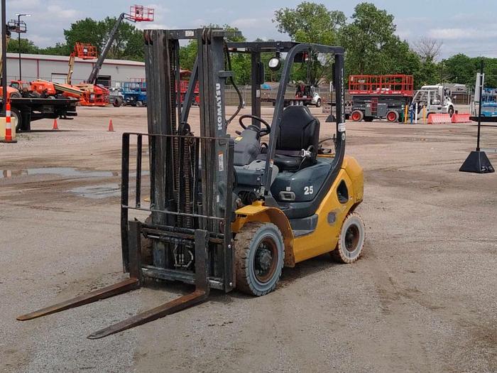 Used Forklift-14' 4,000# 2Wd Straight Mast*