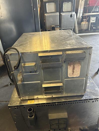 Used COMMERCIAL MICROWAVE OVEN !