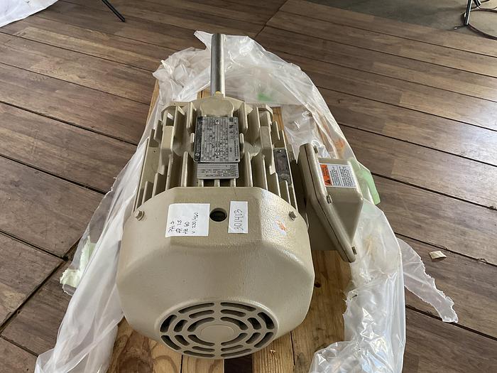Used 20" LONG-SHAFT GE AC MOTOR; 7.5 HP; 3 PH; 3630 RPM; 5KS213CAA139