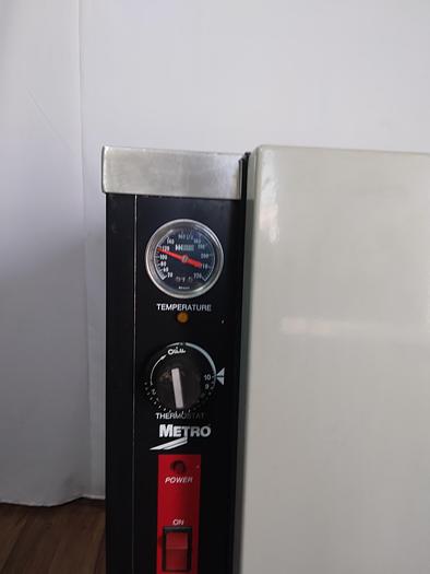 Used FLAVOR HOLD HALF HEIGHT HEAT INSULATED CABINET HOT BOX !