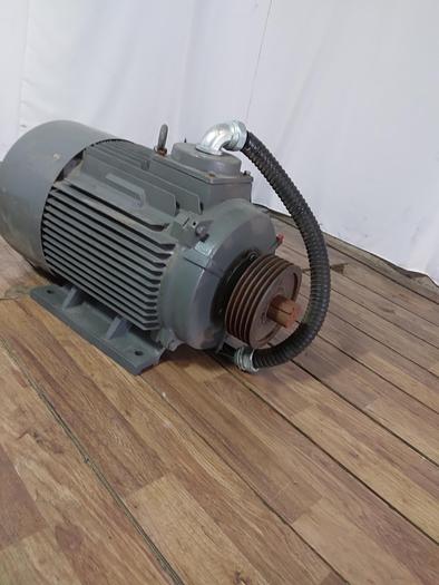 Used ELECTRIC THREE PHASE INDUCTION MOTOR: 380V:2950 RPM; 30KW !