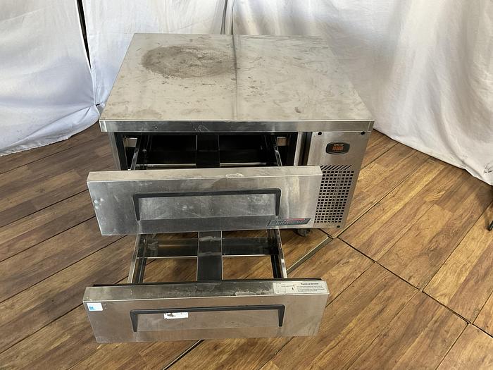 Used CHEF'S BASE REFRIGERATOR TCBE-36SDR