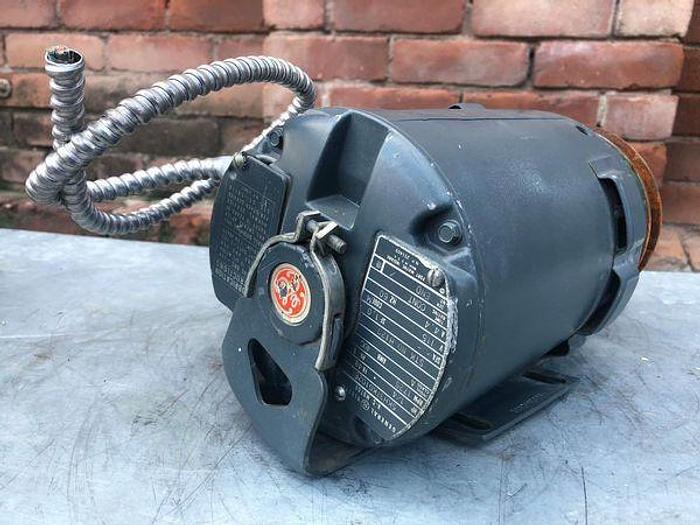 Used GE MOTORS AC MOTOR; 1/4 HP; 1PH; 1725 RPMS; 5KH37KG102E !