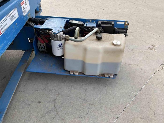 Used Scissor Lift-19' 2Wd Electric