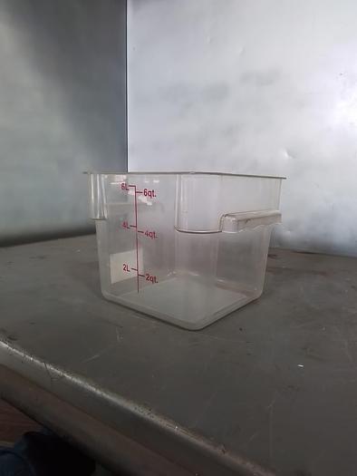 Used 6L. FOOD STORAGE CONTAINER !