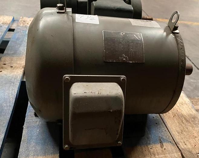 Used STERLING ELECTRICS 7.5 HP 3 PH  MOTOR DHY754FFA !