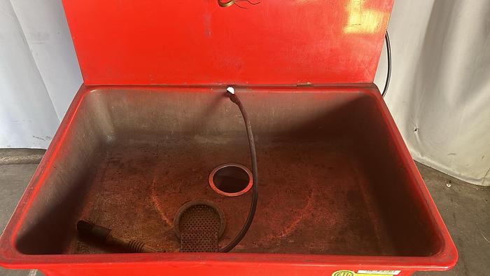 Used SAFETY-KLEEN SOLVENT PARTS WASHER