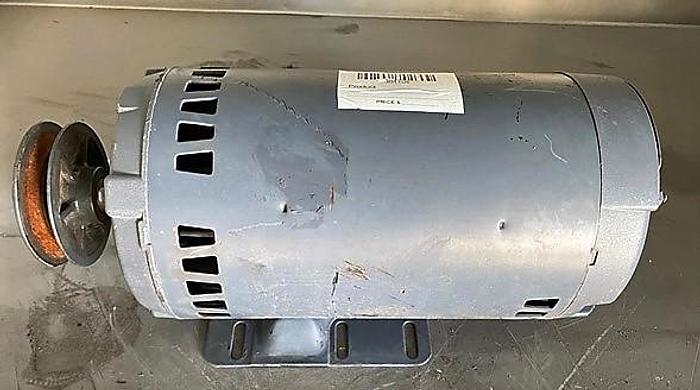 Used CENTURY AC MOTOR 5 HP 3 PHASE 3450/2850 RPM A.O SMITH 196033-02 !