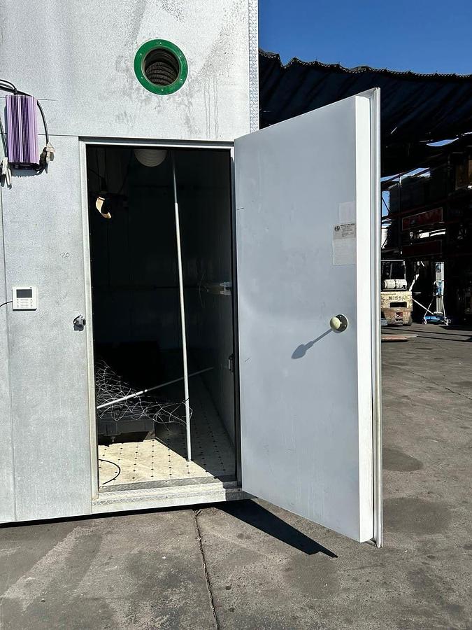 Used 20 FT WALKING COOLER BOX, PORTABLE OR STATIONARY