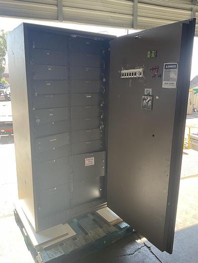 Used HAMILTON SAFE WITH 22 COMPARTMENTS. 