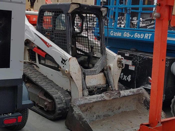 Used Loader-Track Skid 1900-2300Lb Rops