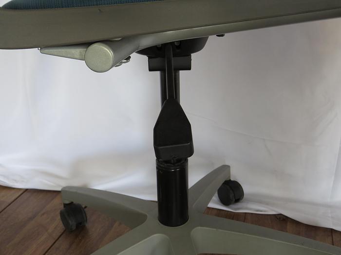 Used ROLLING CHAIRS !