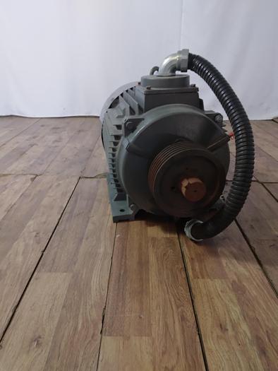 Used ELECTRIC THREE PHASE INDUCTION MOTOR: 380V:2950 RPM; 30KW !
