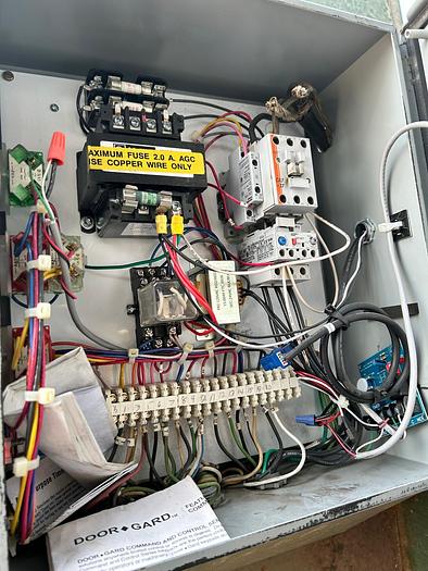 Used PHILADELPHIA TRAMRAIL CO. DOWNSTROKE VERITICAL BALER; 10HP