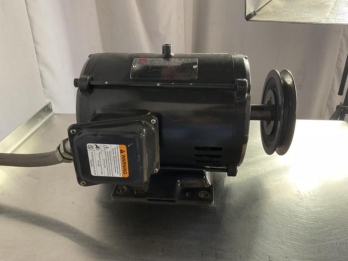 Used DAYTON INDUSTRIAL MOTOR, 2NKY6B, HP 3 !