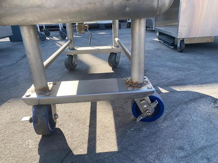 Used STAINLESS STEEL BULK TRUCK WITH DRAIN AND CAP  !