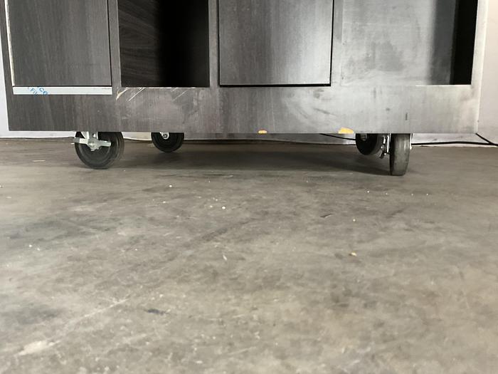 Used DRY BAKERY DONUT BAGEL DISPLAY MERCHANDISER LED LIGHTING