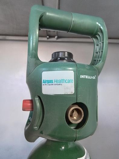 Used AIRGAS OXYGEN EMPTY TANK !
