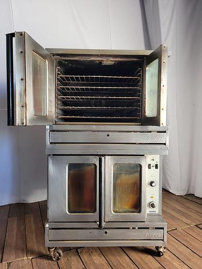 Used CONVECNTION OVEN SUNFIRE DOUBLE STACK ./