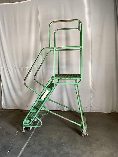 Used GREEN LADDER MODEL 26H5-24SDSG