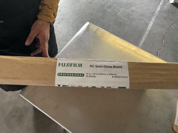 FUJIFILM INKJET MEDIA RC- SEMI-GLOSS BOARD
