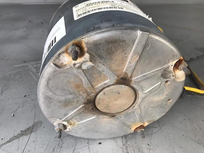 Used GE MOTORS ELECTRIC MOTOR 1/4 HP; 1PH; 1100 / 900; RPMS; 5KCP39HFS277DS !