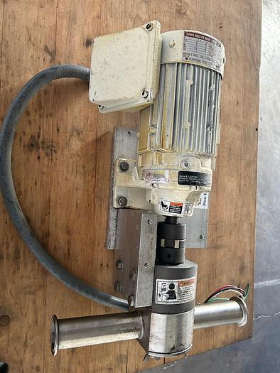 Used PUMP WITH INDUCTION MOTOR  SUMITOMO 1/2 HP, P 4, 230-460 V, 1750 RPM, TC-FX