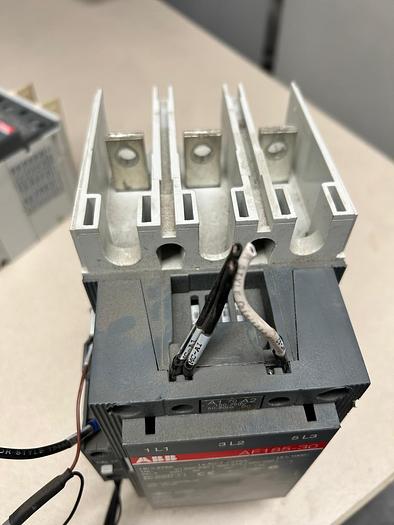 Used ABB A185-30-11 Contactor 156A, 3P, 600VAC, IEC, 120VAC Coil