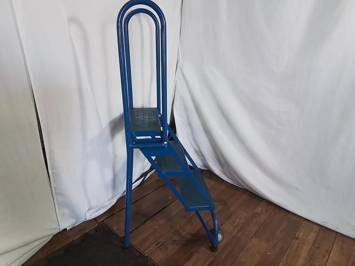 Used 3 STEP MODIFIED LOCK-N-STOCK FOLDING LADDER ! 