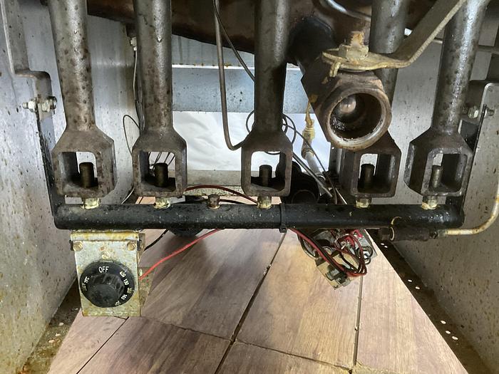 Used NATURAL GAS DEEP FRYER DEAN S162GN !